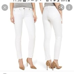 PAIGE SKYLINE White JEANS Nwot